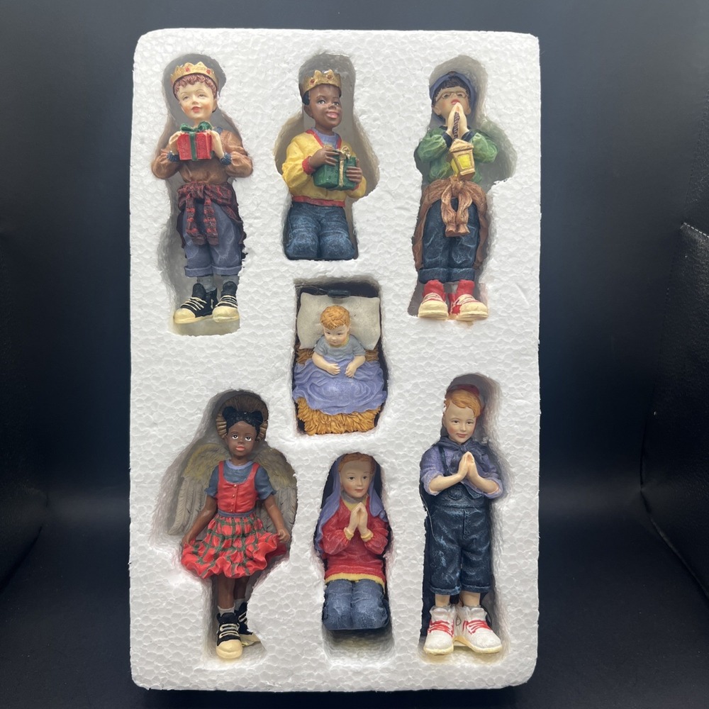 Vintage Childrens Nativity Set 7 Pc Multi Cultural Diverse Kids Polyresin Vtg